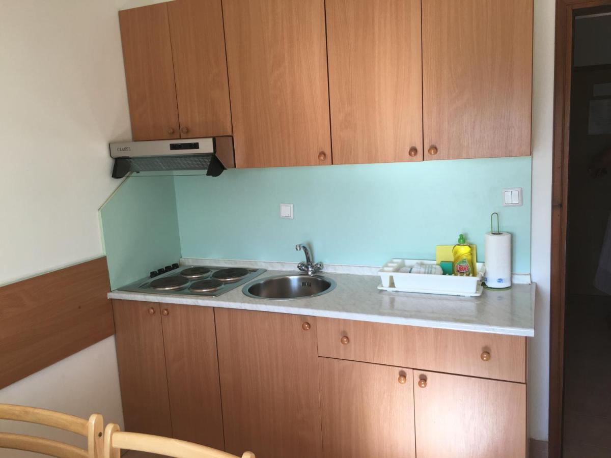 Apartments Tatjana Pag Bilik gambar