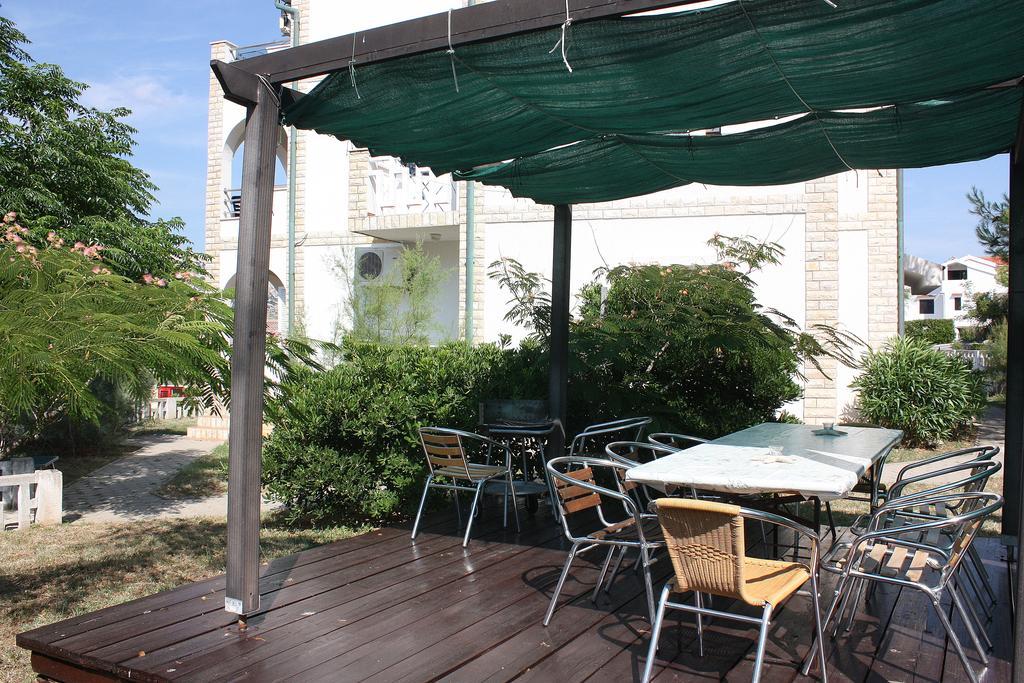 Apartments Tatjana Pag Luaran gambar